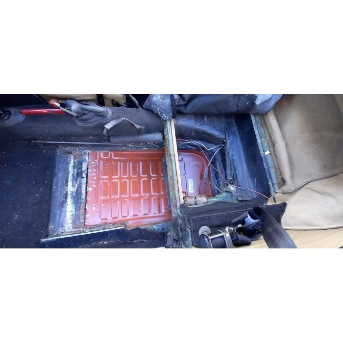 Half rear floorpan left